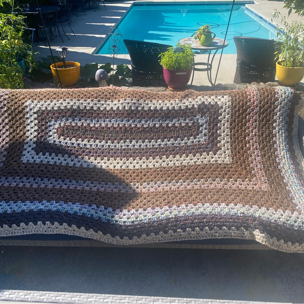 New Cozy Brown & Cream Crochet Blanket 88" x 58"